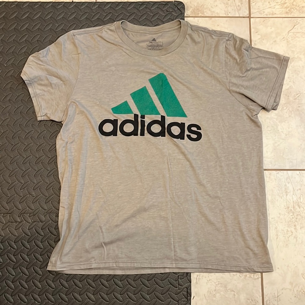 Adidas tshirt